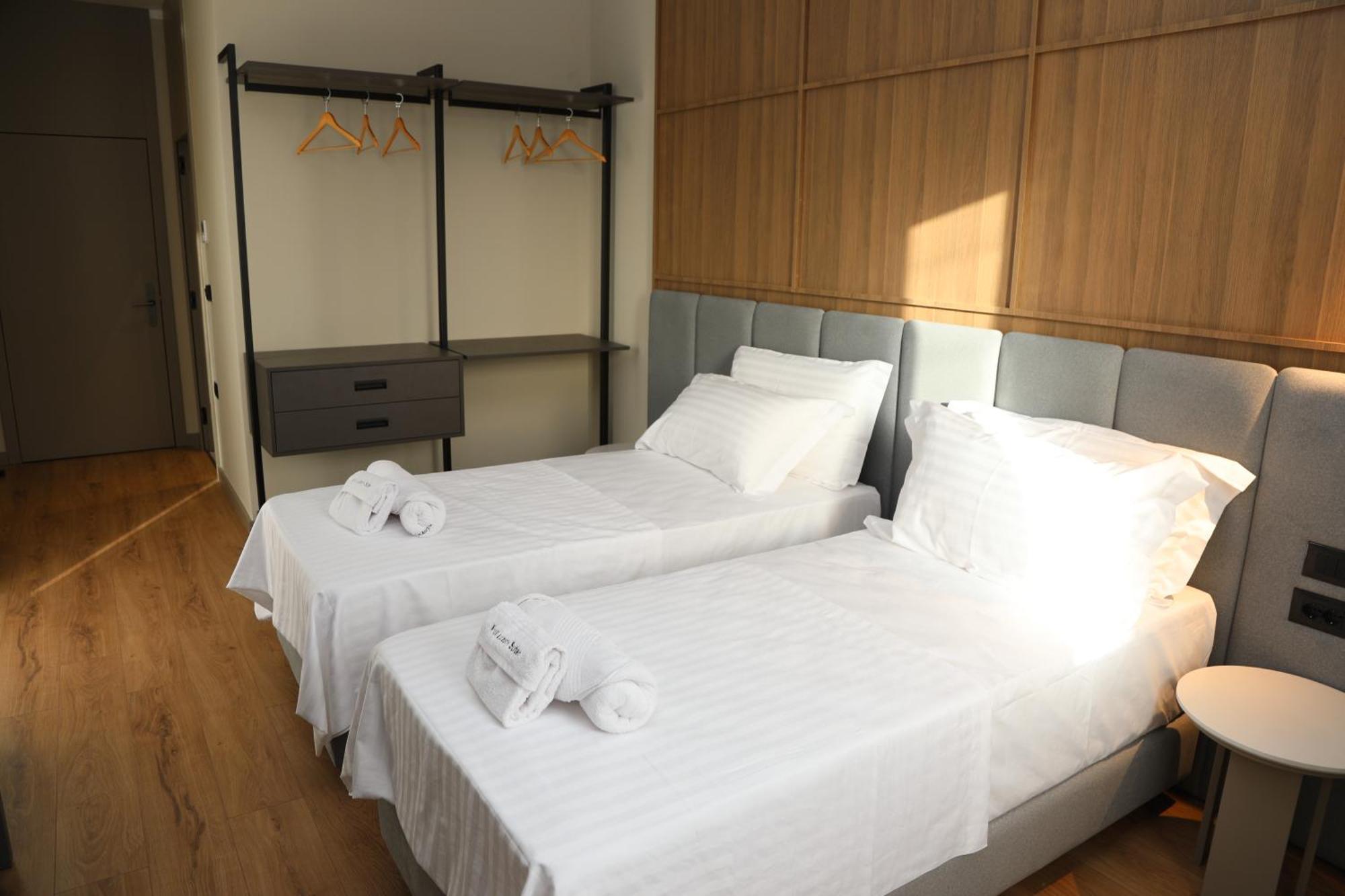 Kruja Luxury Suites Habitación foto